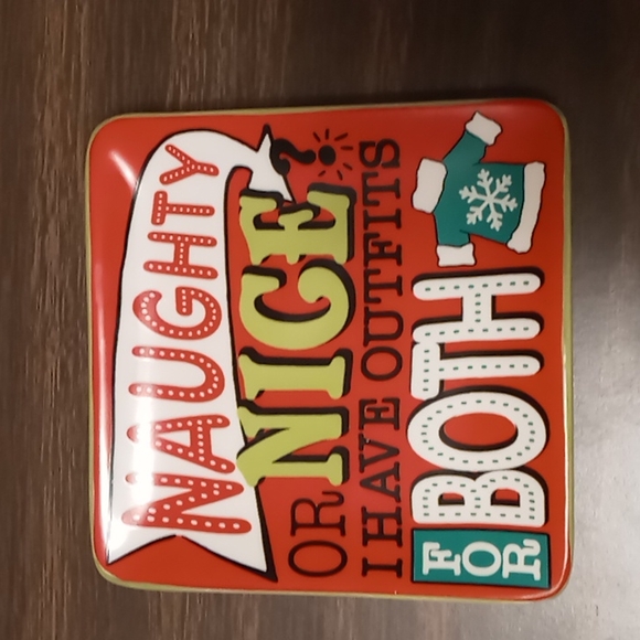 Naughty or Nice Cracker Barrel Appetizer Plate 5x5 - Picture 1 of 2